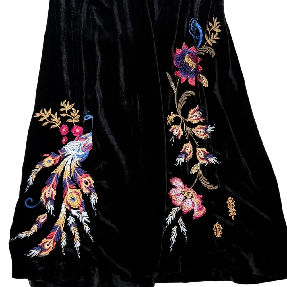 NWT JOHNNY WAS Wide Leg Steffania Black Velvet Embroidered Floral Pants Size L - Picture 2 of 6